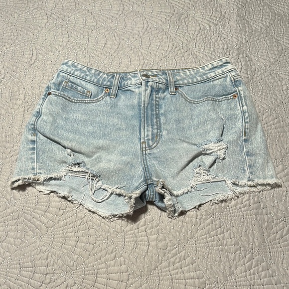 Old Navy High-Rise OG Straight Ladies Distressed Denim Shorts, EUC, Size 10 - Picture 1 of 7
